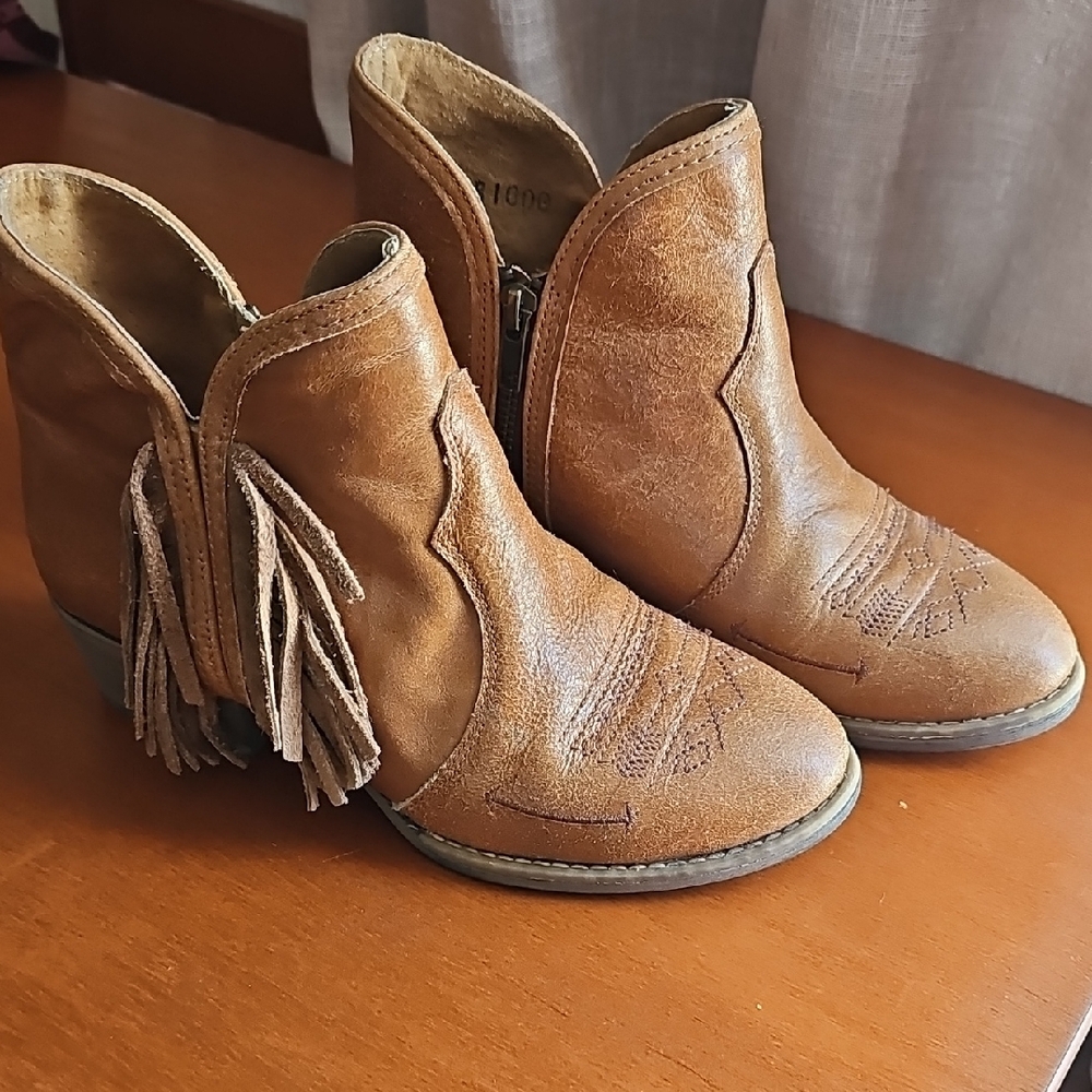 Sterling River Leather Brown Ankle Booties with Fringe 7.5M